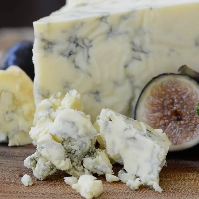 Waxed Rind Stilton